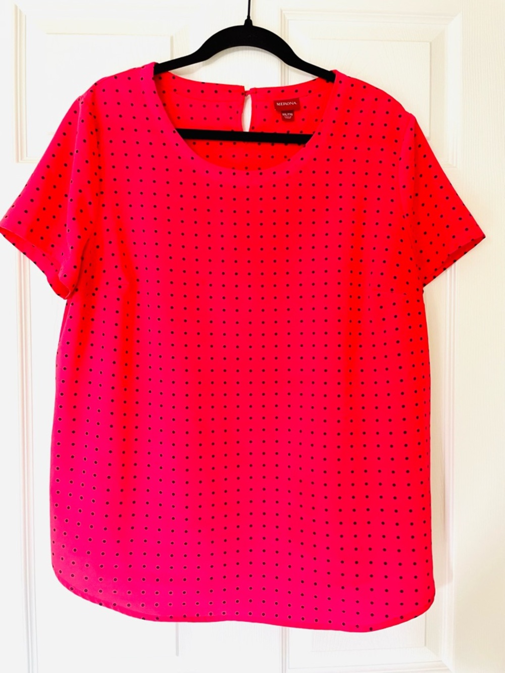 EUC Merona Coral Polka Dot Blouse | Silky Short Sleeve Keyhole Back Top